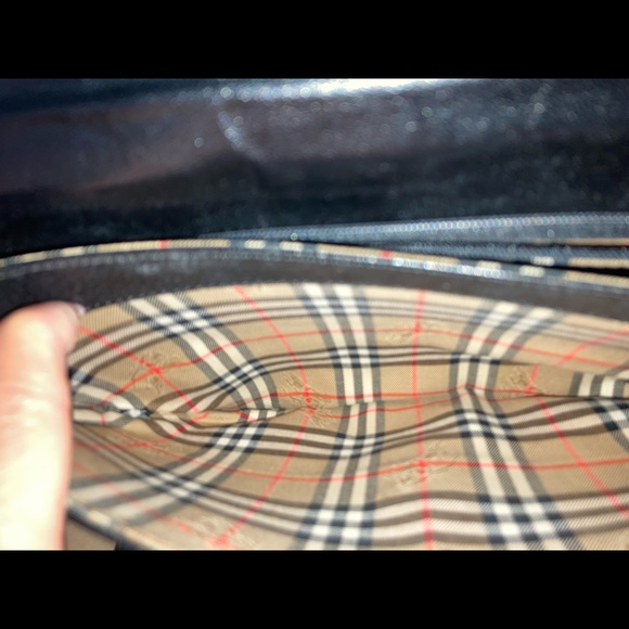 Burberry messenger bag in black leather - Picture 7 of 9